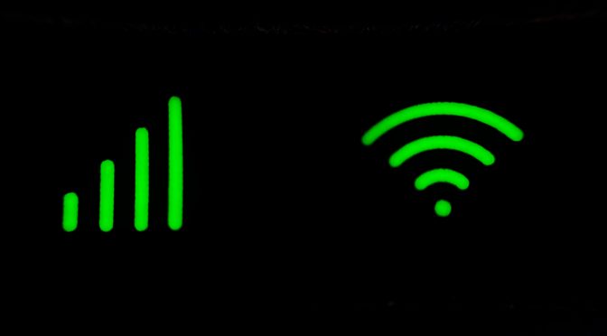 「　テレワークをするときのWi-Fiの通信速度はどれくらいが目安？」という記事中のイメージ画像です。